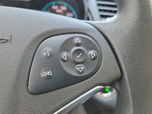 Used 2019 Chevrolet Impala LS FWD image 23