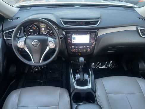 Used 2014 Nissan Rogue SV w/ SV Premium Package image 27