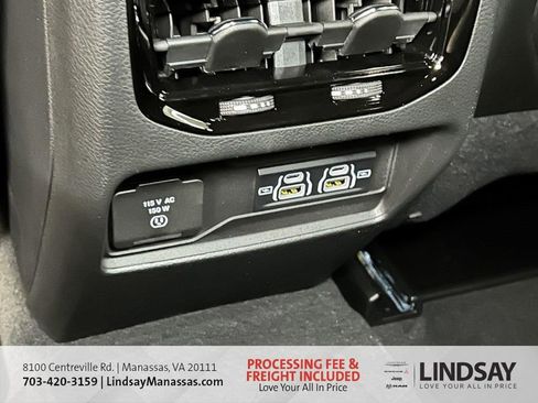 New 2025 Jeep Grand Cherokee Altitude image 21