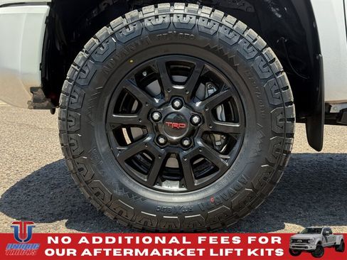 Used 2018 Toyota Tundra Platinum AWD/4WD image 12