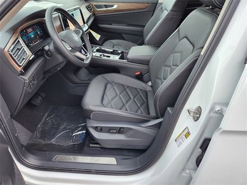 New 2026 Volkswagen Atlas SE image 12