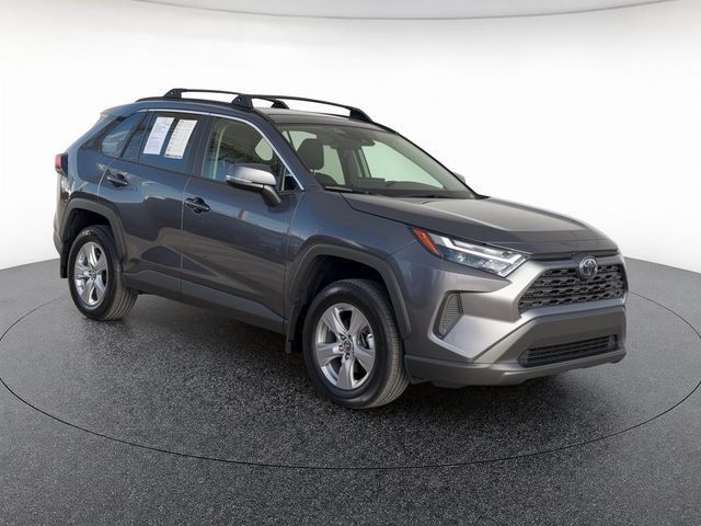 Used 2025 Toyota RAV4 XLE w/ Convenience Package AWD/4WD image 8