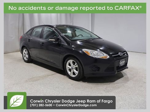 Used 2014 Ford Focus SE w/ SE Winter Package FWD image 1