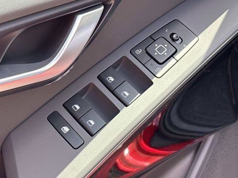 New 2026 Kia Niro EX FWD image 17
