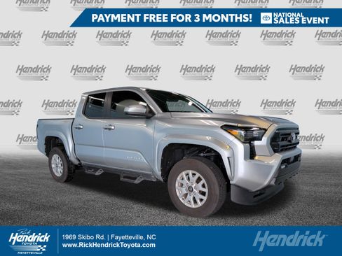Used 2026 Toyota Tacoma SR5 RWD image 1