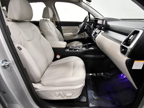 Certified 2023 Kia Sorento SX Prestige AWD/4WD image 20