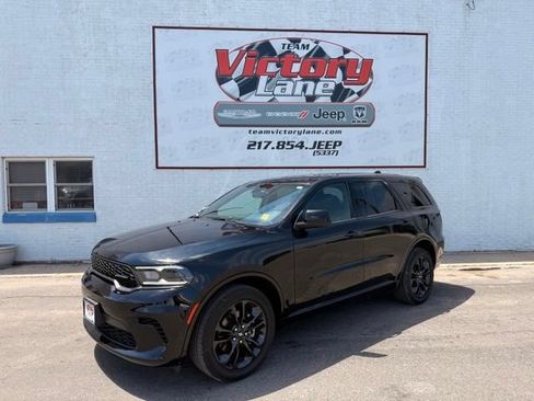 Used 2025 Dodge Durango GT AWD/4WD image 1