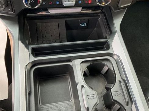 Used 2023 Ford F250 Lariat w/ Chrome Package image 21