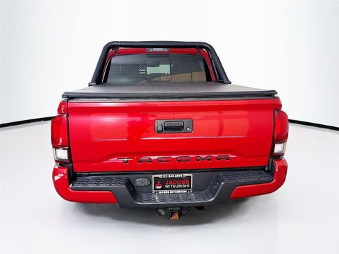 Used 2022 Toyota Tacoma SR5 image 6