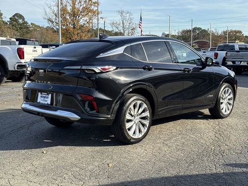 Used 2025 Buick Envista Avenir image 10