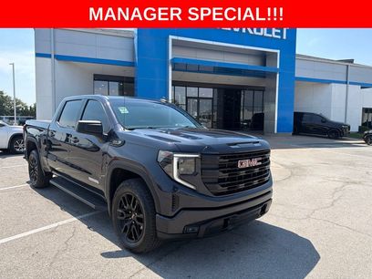 Used 2025 GMC Sierra 1500 Elevation w/ Preferred Package