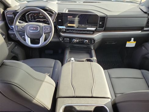 New 2025 GMC Sierra 3500 SLT w/ SLT Premium Package image 16