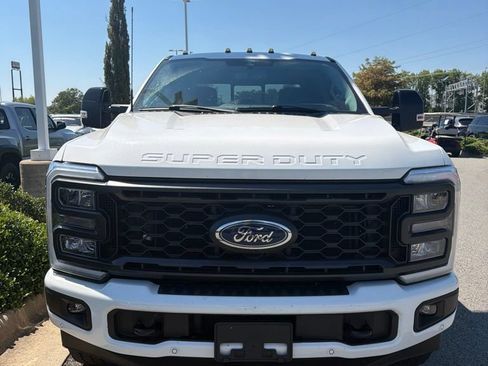 Used 2024 Ford F250 Lariat w/ Lariat Ultimate Package AWD/4WD image 5