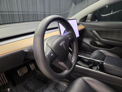 Used 2019 Tesla Model 3 Standard Range Plus RWD image 20