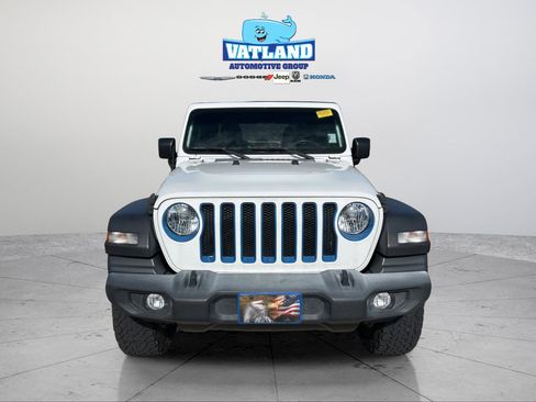 Used 2020 Jeep Gladiator Sport w/ Quick Order Package 24S image 8