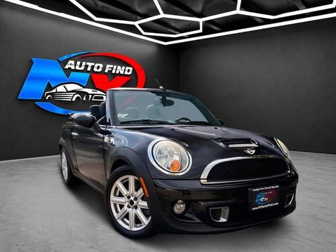 Used 2011 MINI Cooper S FWD image 2