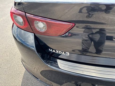 Certified 2025 MAZDA MAZDA3 s FWD image 7