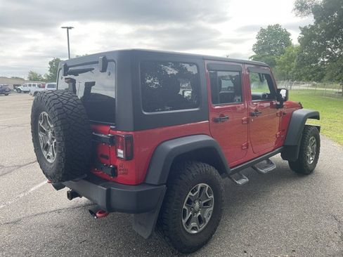 Used 2016 Jeep Wrangler Unlimited Rubicon AWD/4WD image 6