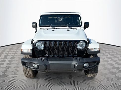 Used 2022 Jeep Gladiator Willys image 2