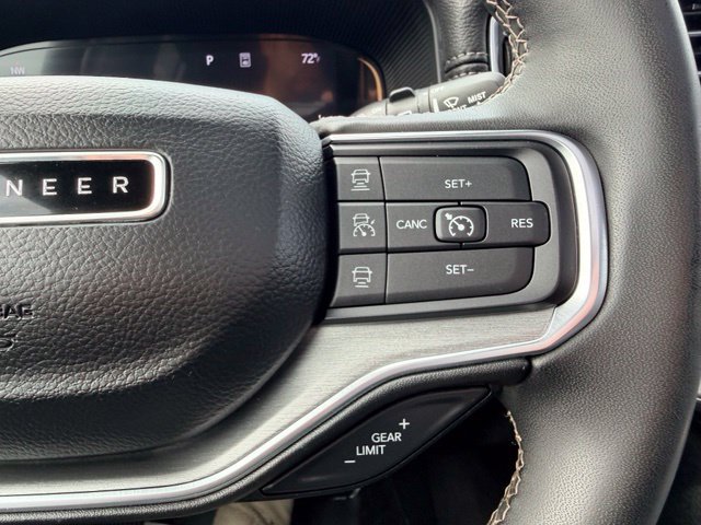 Used 2024 Jeep Wagoneer Series II w/ Convenience Group I AWD/4WD image 10