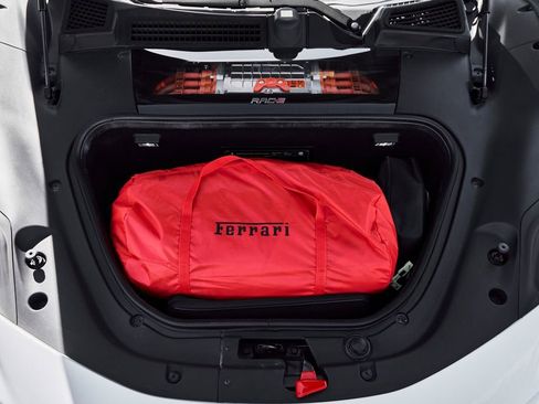 Used 2024 Ferrari SF90 Spider image 20