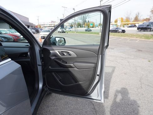 Used 2023 Chevrolet Traverse LT w/ LPO, Floor Liner Package image 26