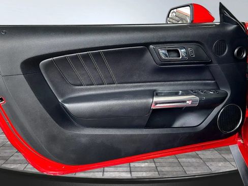 Used 2016 Ford Mustang Premium RWD image 17