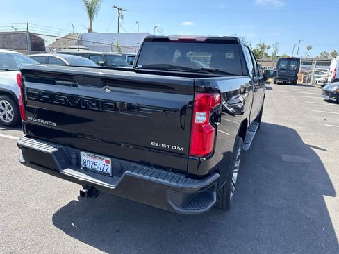 Used 2020 Chevrolet Silverado 1500 Custom w/ Custom Value Package RWD image 14