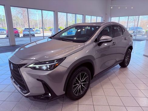 Used 2023 Lexus NX 350 AWD image 3