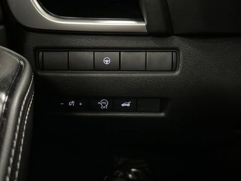 Used 2023 Nissan Rogue SL w/ SL Premium Package image 26