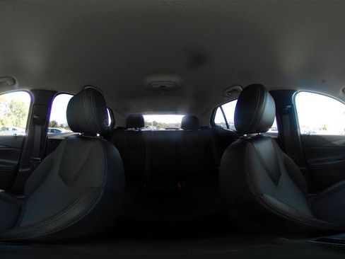 Used 2025 Buick Encore GX Preferred image 40