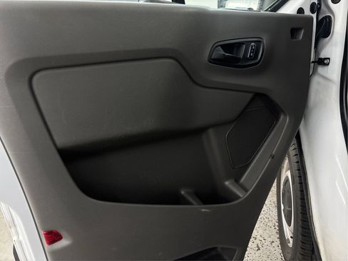 Used 2023 Ford Transit 250 Low Roof RWD image 25