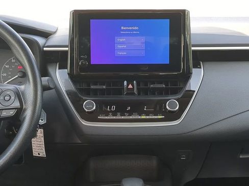 Used 2025 Toyota Corolla LE FWD image 17