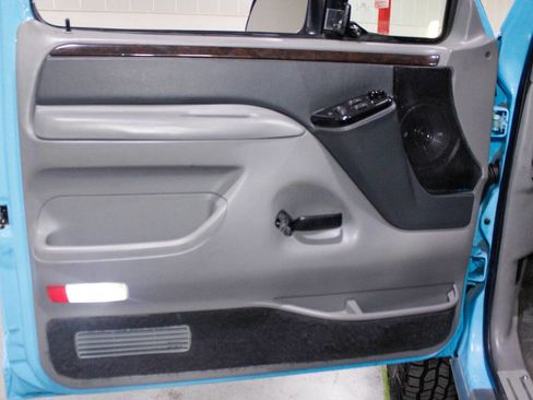 Used 1997 Ford F350 4x4 Regular Cab image 33