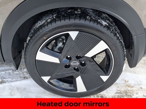 Certified 2025 Nissan Kicks SR image 11