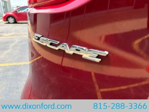 Used 2014 Ford Escape Titanium w/ Equipment Group 401A AWD/4WD image 31