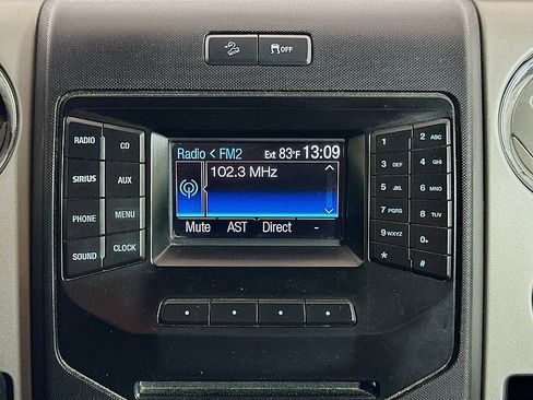 Used 2014 Ford F150 XLT w/ Equipment Group 302A Luxury AWD/4WD image 16