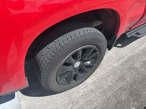 Used 2022 Chevrolet Silverado 1500 Custom image 14