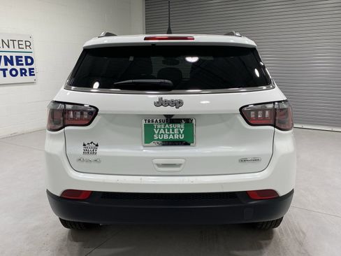 Used 2025 Jeep Compass Latitude image 7