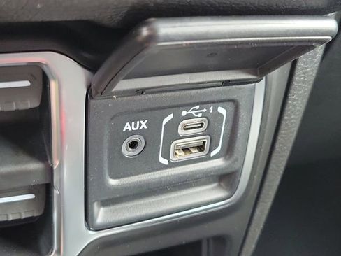 New 2026 Jeep Gladiator Sport AWD/4WD image 21