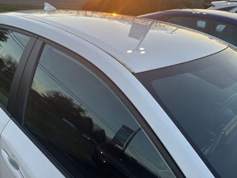 Used 2021 Toyota Corolla LE image 8