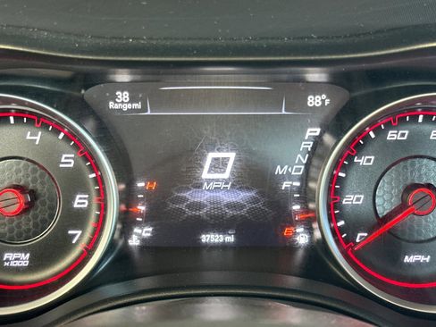 Certified 2022 Dodge Charger SXT image 23