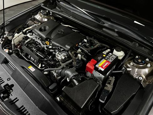 Certified 2022 Toyota Camry SE w/ Convenience Package FWD image 11