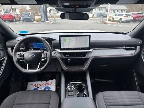 Used 2025 Ford Explorer ST-Line image 14