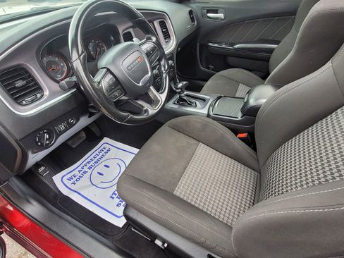 Used 2020 Dodge Charger R/T w/ Blacktop Package RWD image 9