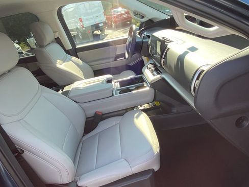 New 2027 Ford Expedition Active AWD/4WD image 14