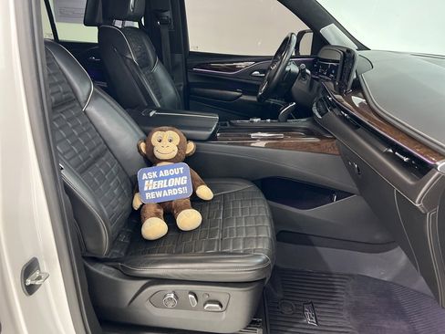 Used 2021 Cadillac Escalade Sport Platinum image 26