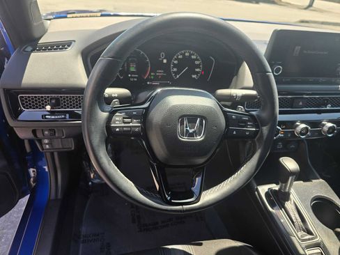 Used 2023 Honda Civic Sport image 23