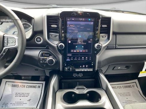 New 2026 RAM 1500 Big Horn AWD/4WD image 40