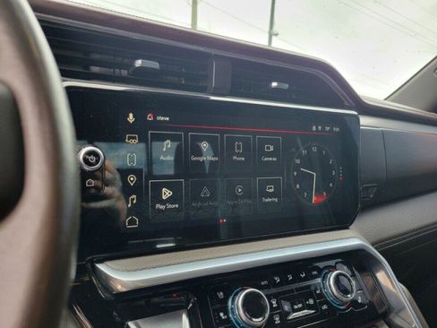 Used 2022 GMC Sierra 1500 Denali w/ Technology Package image 19